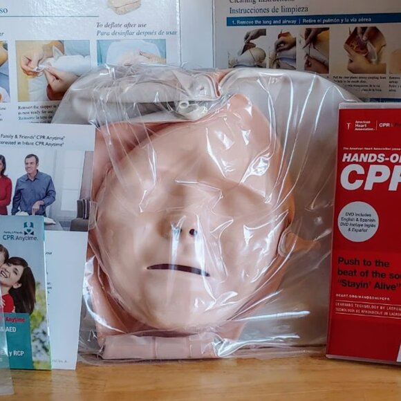 Hands-Only CPR Stayin Alive - Picture 4 of 8